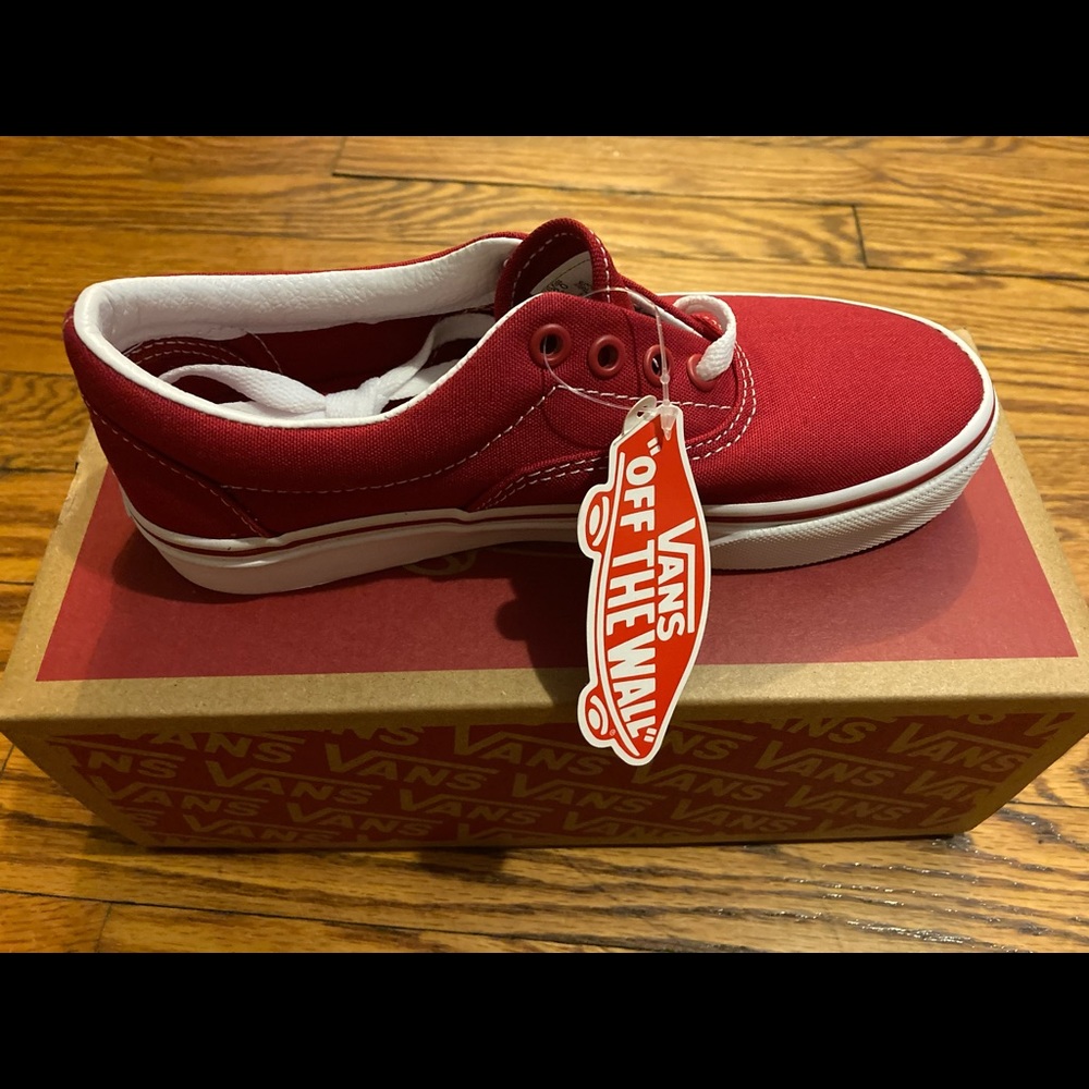 Vans (Racers Edge) - Picture 2 of 4